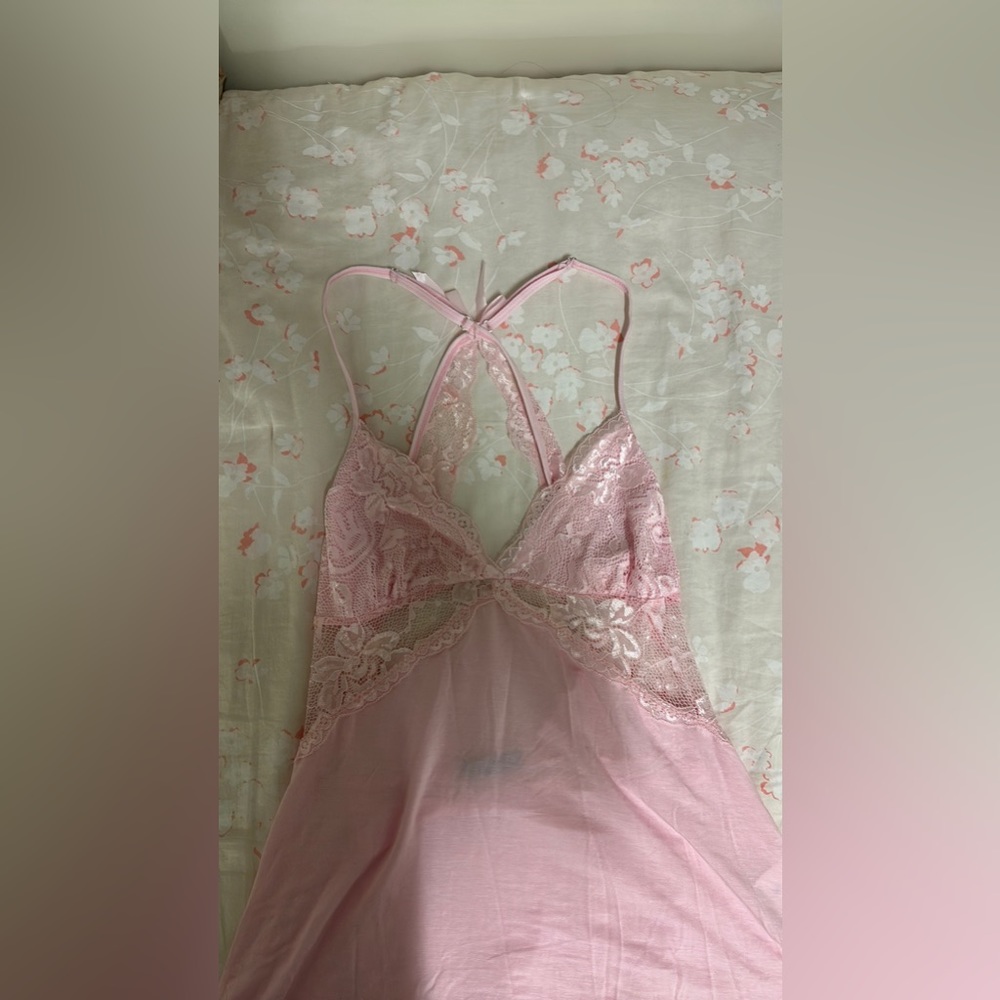 AvidLove Pink Lace Top!!